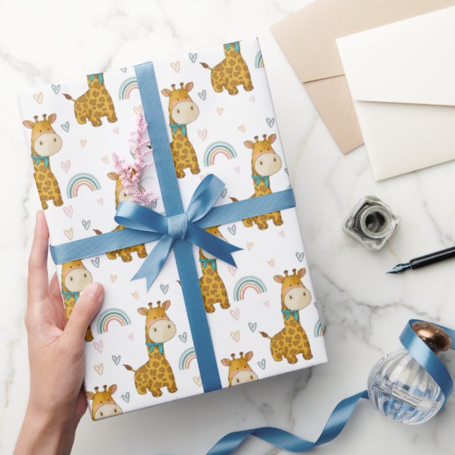 Niedliches Baby Giraffe mit einer Krawatte am Hals Geschenkpapier (Schenken)