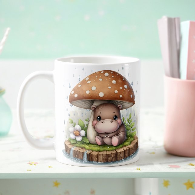 Niedliches Baby Hippopotamus unter Pilzschirm Kaffeetasse (Von Creator hochgeladen)