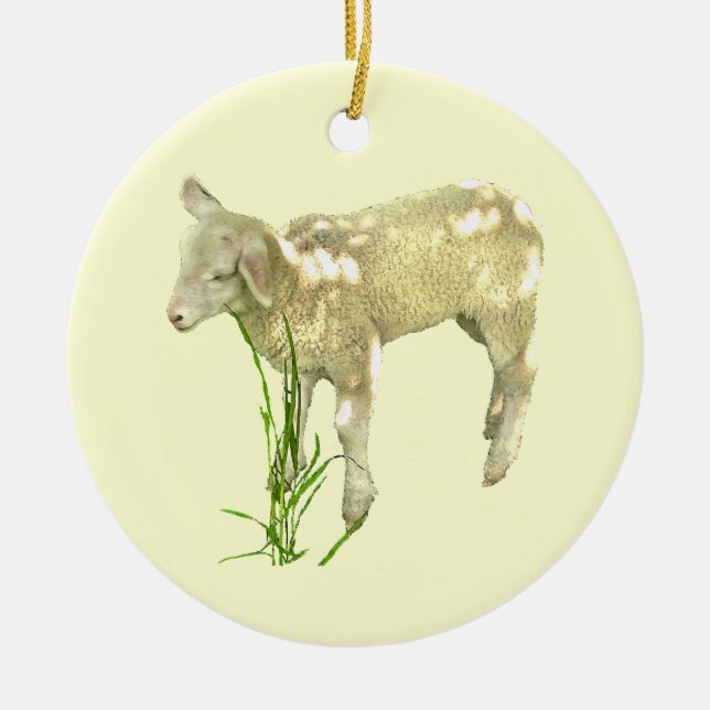 Niedliches Baby Lamb Eating Grass on Yellow Orname Keramik Ornament (Vorne)