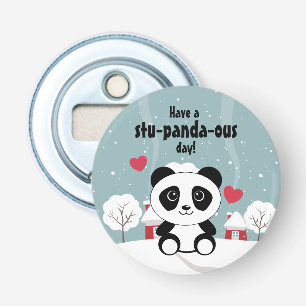 Niedliches Baby Panda im Winterschnee grau Flaschenöffner