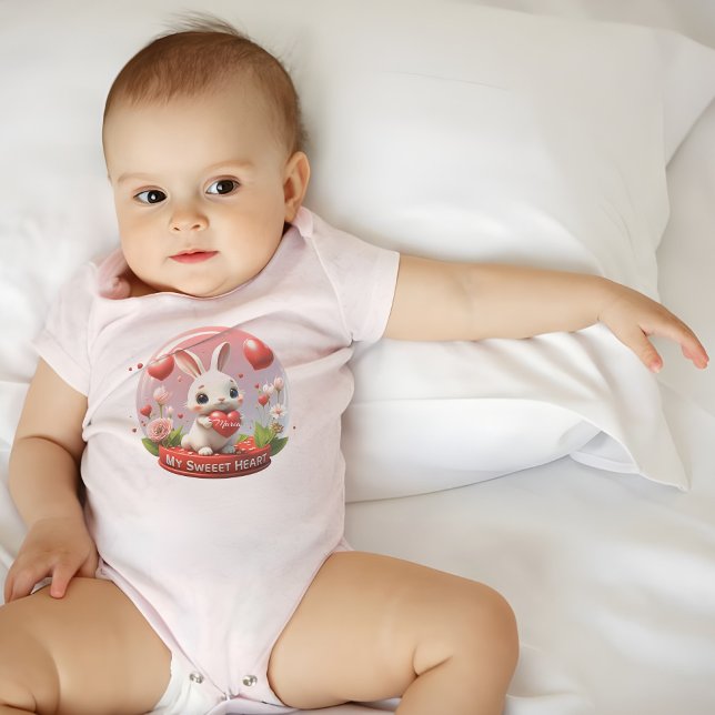 Niedliches Baby Rabbit Valentinherz Baby Bodysuit Baby Strampler (Von Creator hochgeladen)