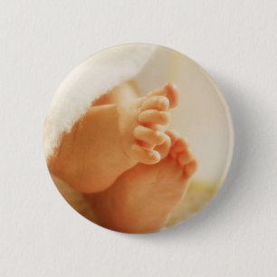 Niedliches Babyfutter Kleine Babyfütterung gepack Button