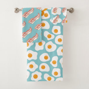 Niedliches Bacon & Eggs Muster   Mit Monogramm Badhandtuch Set