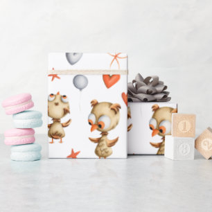 Niedliches Bild Babywulstern- und Herzmuster Geschenkpapier