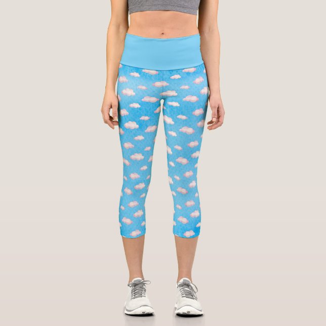 Niedliches Blaues Himmelswolkenmuster Capri Leggings (Vorderseite)