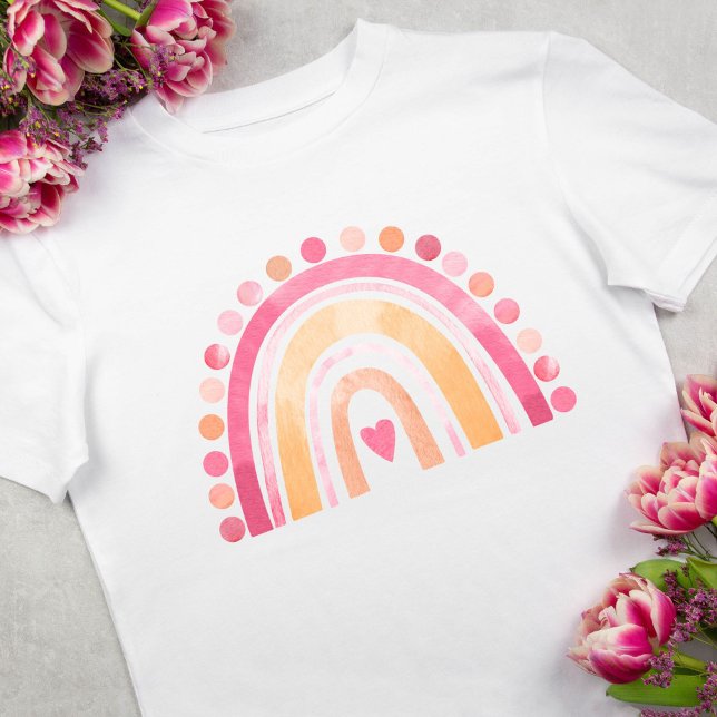 Niedliches Boho Wasserfarbe Regenbogenherz in Rosa T-Shirt (Von Creator hochgeladen)