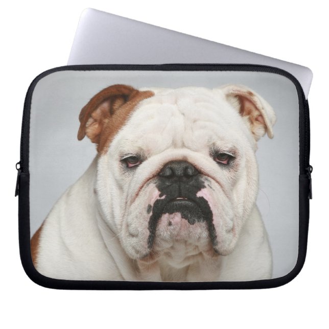 Niedliches Bulldog-Welpen-Hundegehäuse Laptopschutzhülle (Vorderseite)