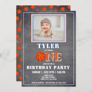 Niedliches Chalkboard Basketball Foto 1. Geburtsta Einladung