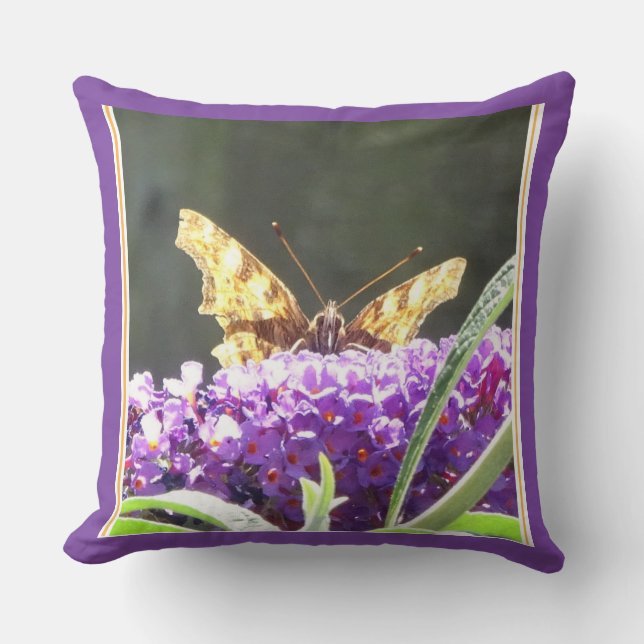 Niedliches Comma Butterfly Throw Kissen (Vorderseite)