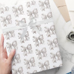 Niedliches Coquette-Muster Geschenkpapier<br><div class="desc">Watercolor White Bow Wrapping Paper. Fügen Sie Ihren Geschenken eine charmante Touch mit diesem niedlichen und einfachen Packpapier mit einem weißen Wasserfarbenbogenmuster hinzu. Das klassische und elegante Design eignet sich perfekt für Babyduschen, Brautpartys oder Geburtstage - sei es für eine geschlechtsneutrale Feier, eine erwachsene Frau oder nur, weil man zeitlose...</div>