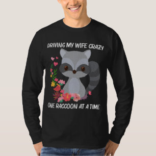 Niedliches Design von Männerbügeln Raccoon-Mülleim T-Shirt