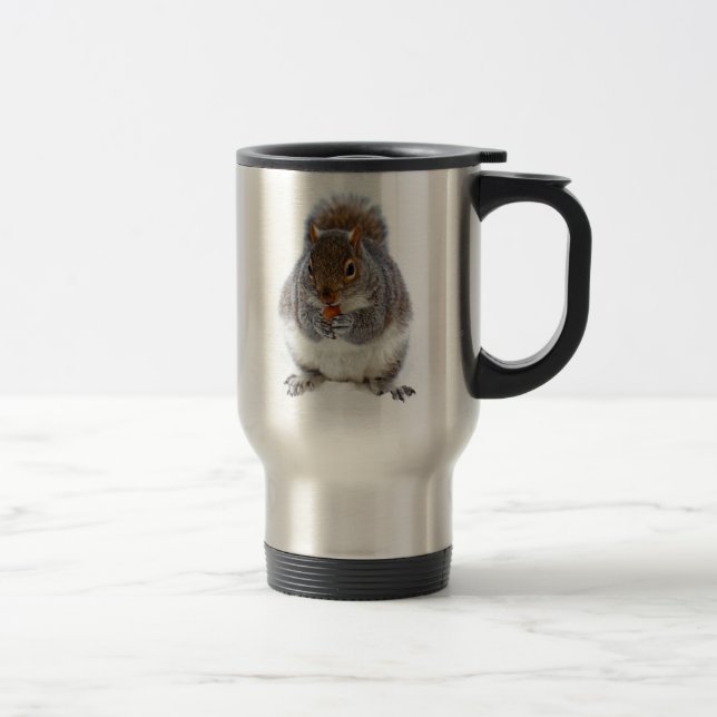 Niedliches Eichhörnchen beim Nussessen Reisebecher (Rechts)