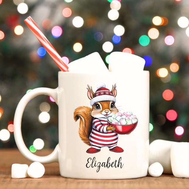 Niedliches Eichhörnchen Personalisierte Weihnachts Kaffeetasse (Reindeer squirrel personalized Christmas mug.)