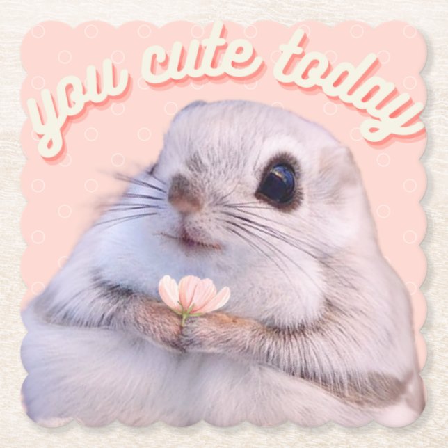 Niedliches Eichhörnchen und Blume auf rosafarbenem Untersetzer (Vorderseite)