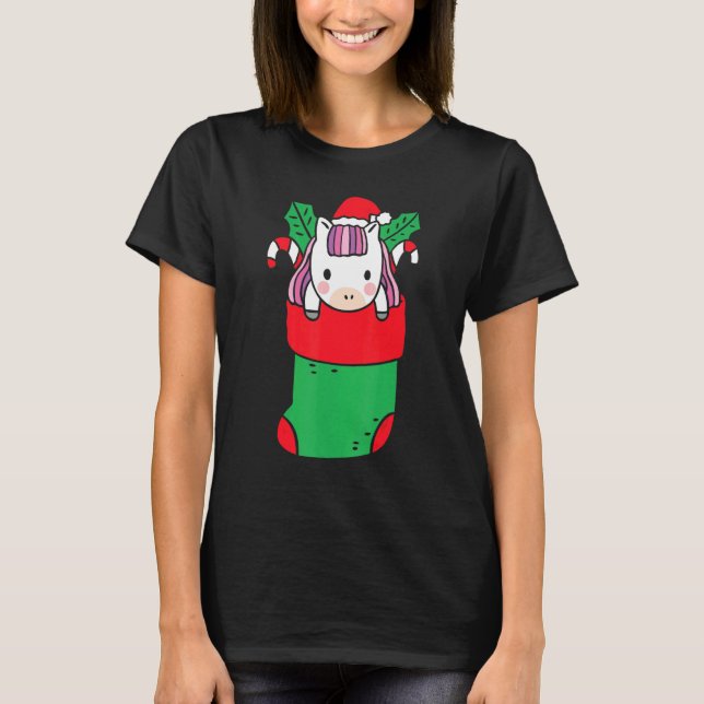 Niedliches Einhorn im Inneren der Weihnachtssocke  T-Shirt (Vorderseite)