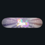 Niedliches Einhorn, Regenbogen, Galaxie Skateboard<br><div class="desc">Niedliches Einhorn auf galaxischem Hintergrund.</div>