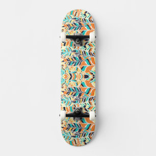 Niedliches, farbenfrohes Boho-Blätter-Muster Skateboard