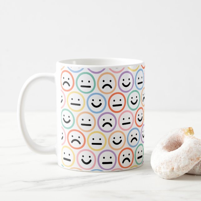 Niedliches, farbiges Gesichtsmuster Kaffeetasse (Mit Donut)