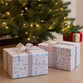 Niedliches farbiges, individuelles Namensgeschenkp Geschenkpapier