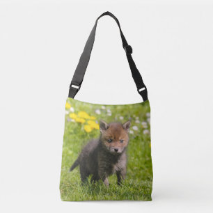Niedliches Fluffy Red Fox Cub Wild Baby Animal Fot Tragetaschen Mit Langen Trägern