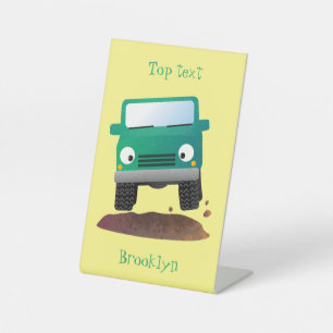 Niedliches Geländefahrzeug Cartoon Sockelschild