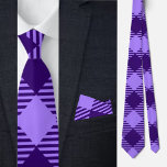 Niedliches geometrisches Muster Necktie Krawatte<br><div class="desc">Farbige Niedlich geometrische Muster-Krawatte.</div>