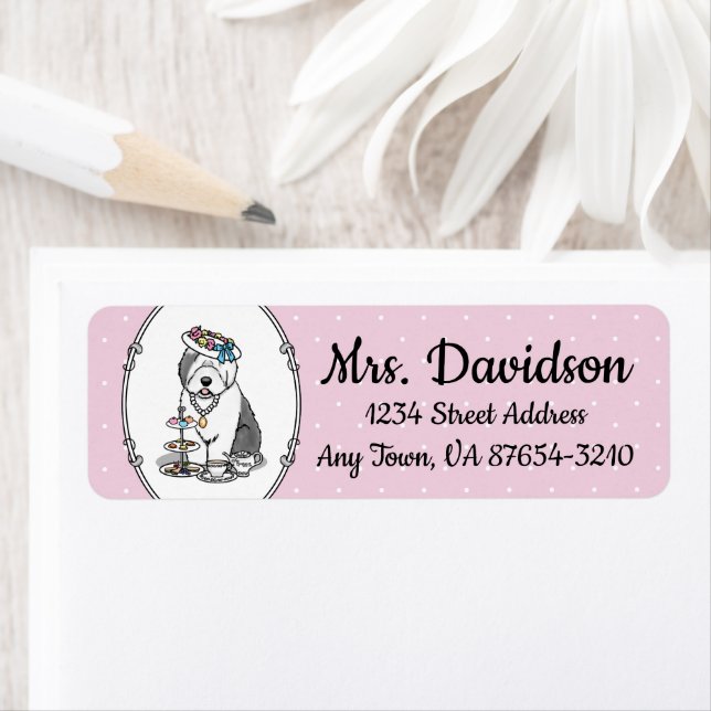 Niedliches Girly Tea Party Altes Englisch Sheepdog (Insitu)