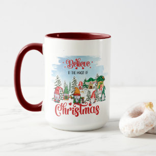 Niedliches Gnome feiert Weihnachtsfeiertag Tasse