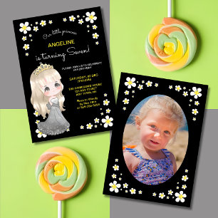 Niedliches graues Dress Princess Blumengebirge Fot Einladung