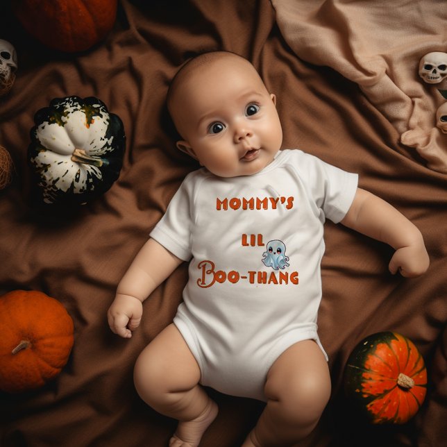 Niedliches Halloween "Mommy's LiL Boo-Thang" Baby Strampler (Von Creator hochgeladen)