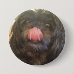 Niedliches HundeButton und die Zunge sagt es aller Button