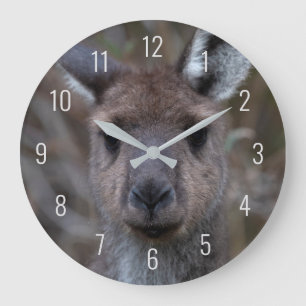 Niedliches Kangaroo-Gesicht Nah-up Australien Groß Große Wanduhr