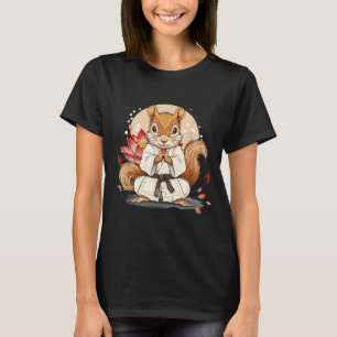 Niedliches Karate Eichhörnchen Lotusblume Kickboxe T-Shirt