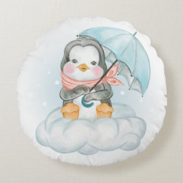 NIEDLICHES KLEINES BABY PENGUIN, DAS SICH AUF DEM RUNDES KISSEN