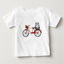 Niedliches kleines Cartoon Siegel auf einem Fahrra Baby T-shirt