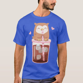 Niedliches kleines Owl zum Genuss von Eistee T-Shirt
