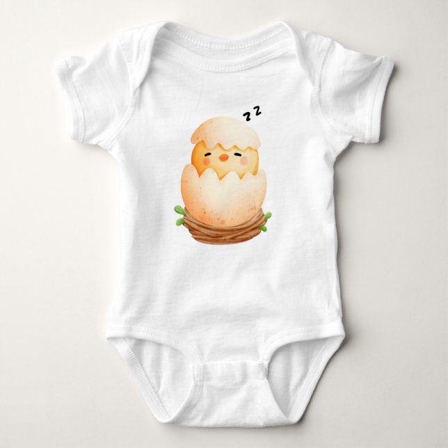 NIEDLICHES KLEINES SCHLAFCHICK IN EINEM EASTER BABY STRAMPLER (Vorderseite)