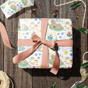 Niedliches Koala-Muster mit kleinem Mädchennamen a Geschenkpapier