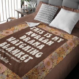 Niedliches koreanisches Drama mit Groovy Floral Fleecedecke