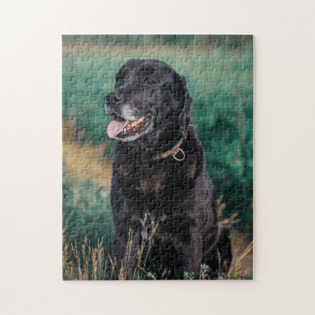 Niedliches Labrador Black Doppy-Welpen Puzzle (Vertikal)