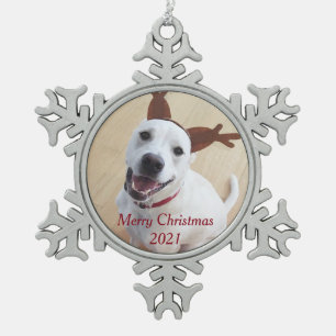 Niedliches Lächeln Rentier White Puppy Dog Weihnac Schneeflocken Zinn-Ornament