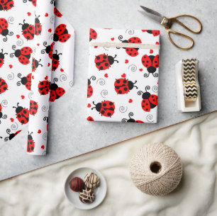 Niedliches Ladybug-Musterpapier Geschenkpapier