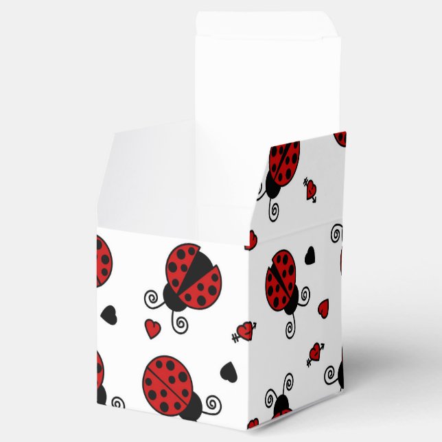 Niedliches Ladybug- und Herzmuster Geschenkschachtel (Geöffnet)