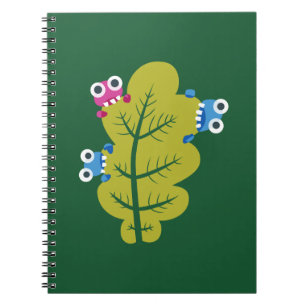 Niedliches Leaf gegessen von Cartoon Bugs Kinder Notizblock