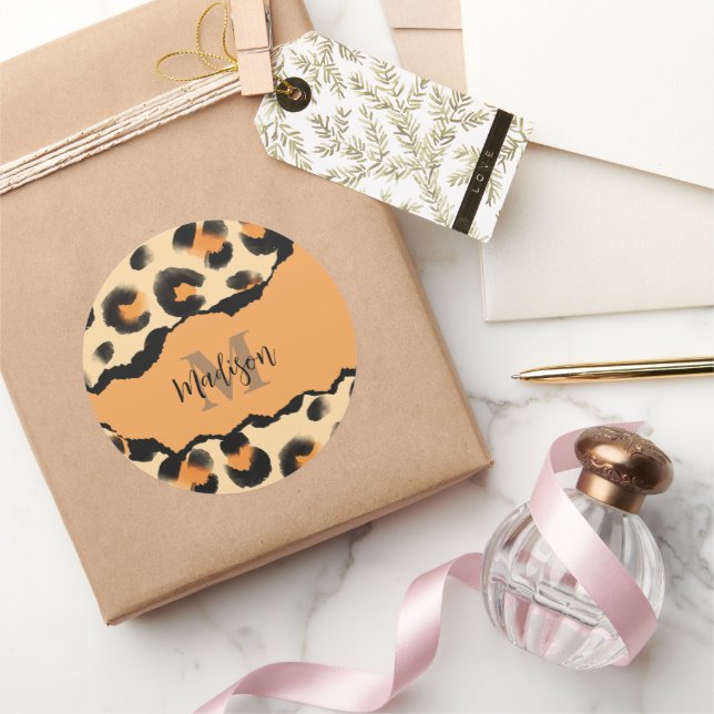 Niedliches Leopard-Monogramm Runder Aufkleber (Schenken)