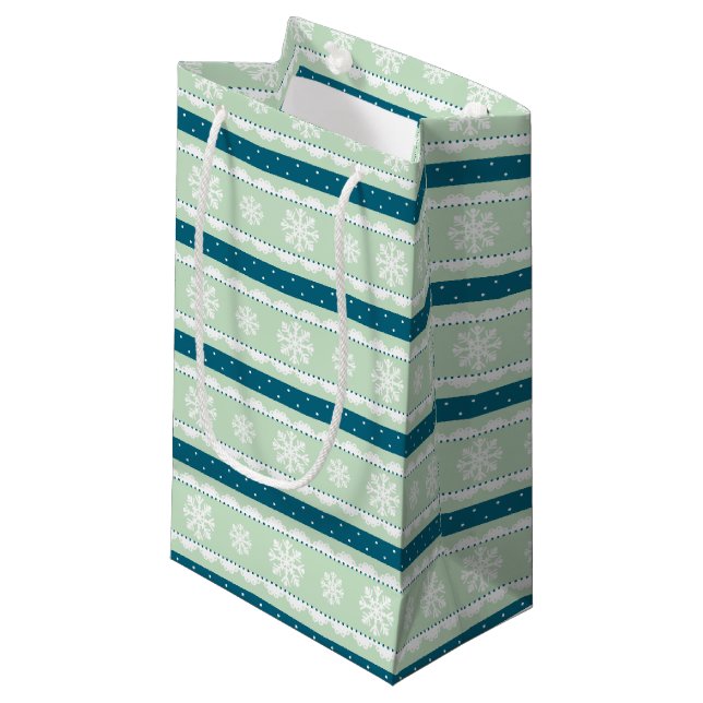 Niedliches Light Minze White Snowflakes Weihnachts Kleine Geschenktüte (Vorderseite Schrägansicht)