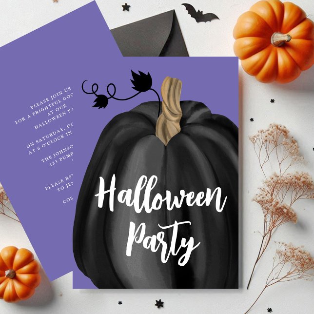 Niedliches Lila Skript Pumpkin-Halloween-Party Einladung (Cute Purple Script Pumpkin Halloween Party Invitation)