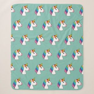 Niedliches magisches Einhorn mit farbenfroher Haar Sherpadecke