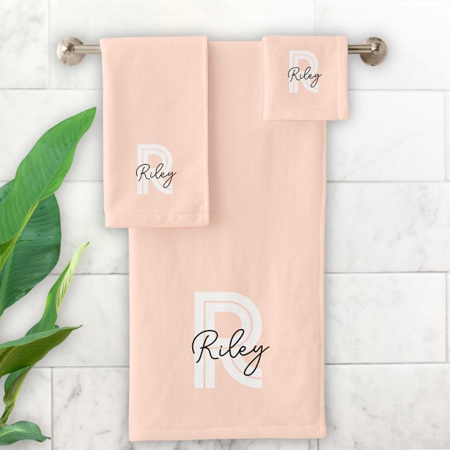 Niedliches Monogramm Rosa Modernes Retro-Trendy Badhandtuch Set (Von Creator hochgeladen)