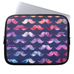 Niedliches Mustache-Muster mit Aquarellfarben-Over Laptopschutzhülle